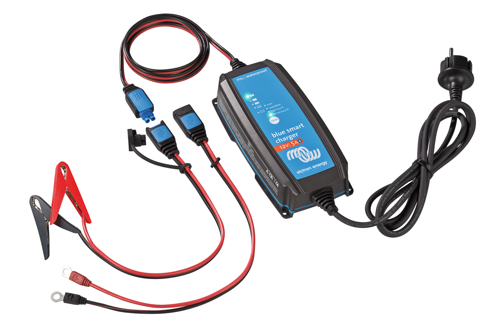 Blue-Smart-IP65-Charger-12V-5A-2.png